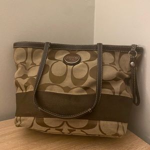 Auth. Coach signature Shoulder Tote - Brown